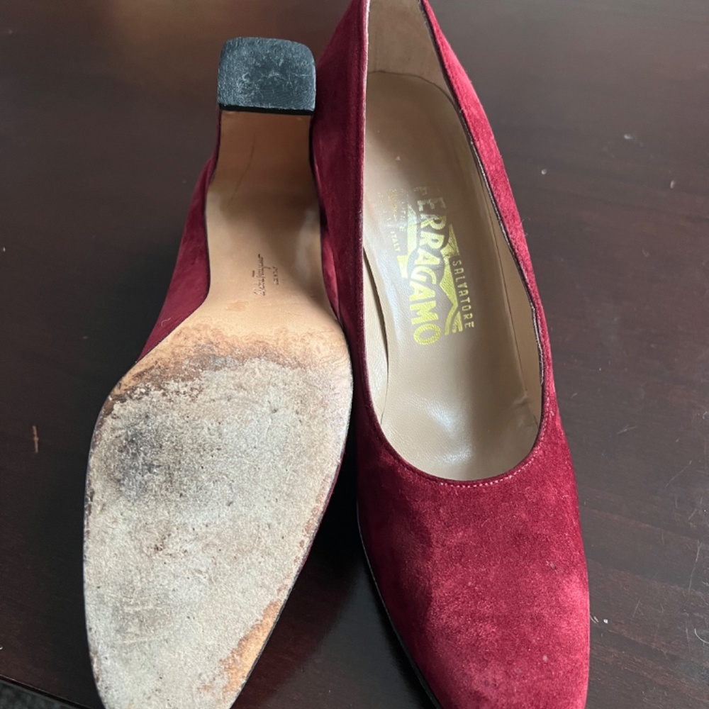 Salvatore Ferragamo, Size 7 B, red - Picture 6 of 11